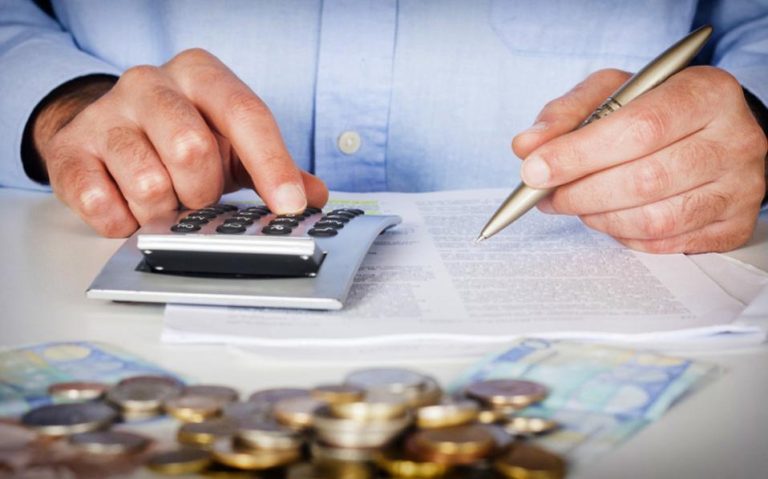 120 δόσεις: Πώς μπορείτε να ρυθμίσετε τα χρέη σε ταμεία και εφορία