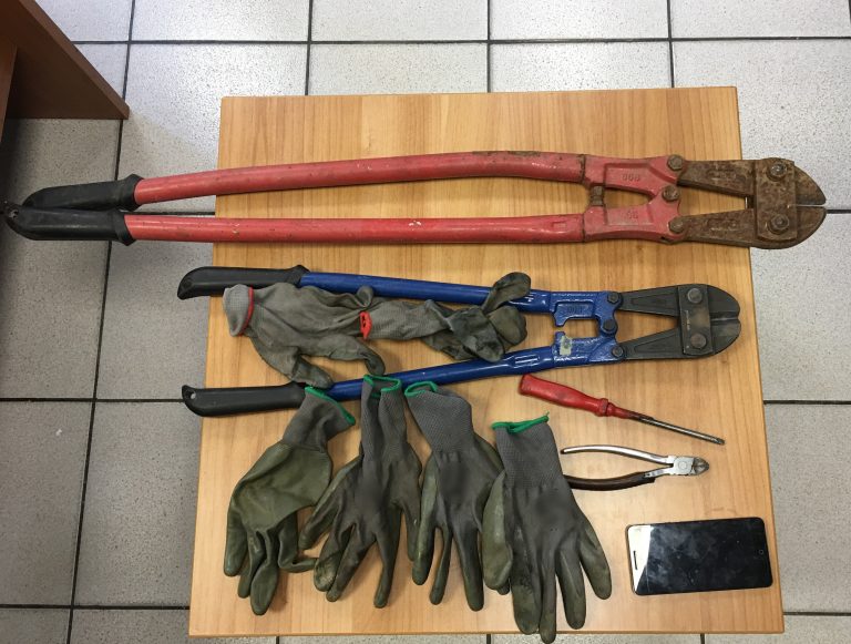 Προσπάθησαν να κλέψουν 37 ηλεκτροκινητήρες! Συνελήφθησαν 4 άτομα, ανάμεσα τους ένας ανήλικος