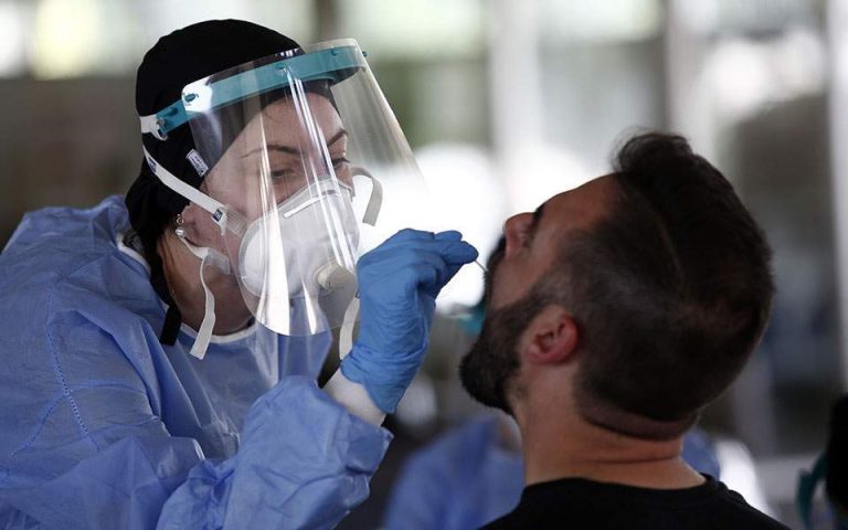 ΕΟΔΥ: 218 νέα κρούσματα και 3 θάνατοι το τελευταίο 24ωρο