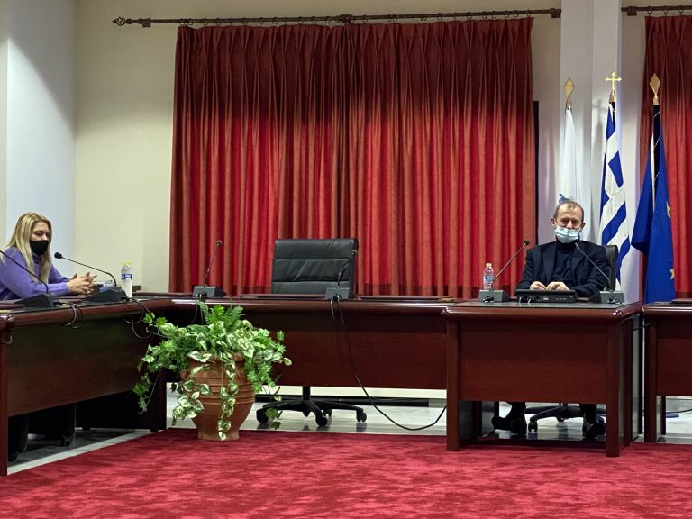 Συνάντηση του προέδρου του Επιμελητηρίου Πιερίας με τους επαγγελματίες που δραστηριοποιούνται στο λιανεμπόριο που αφορά στη διοργάνωση γάμων και βαπτίσεων