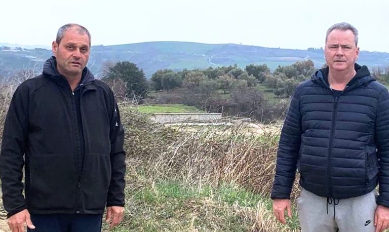 Επέκταση του αρδευτικού δικτύου στην Τ.Κ. Τριλόφου - Αυτοψία του Δημάρχου Κατερίνης και του προέδρου της κοινότητας στην περιοχή παρέμβασης