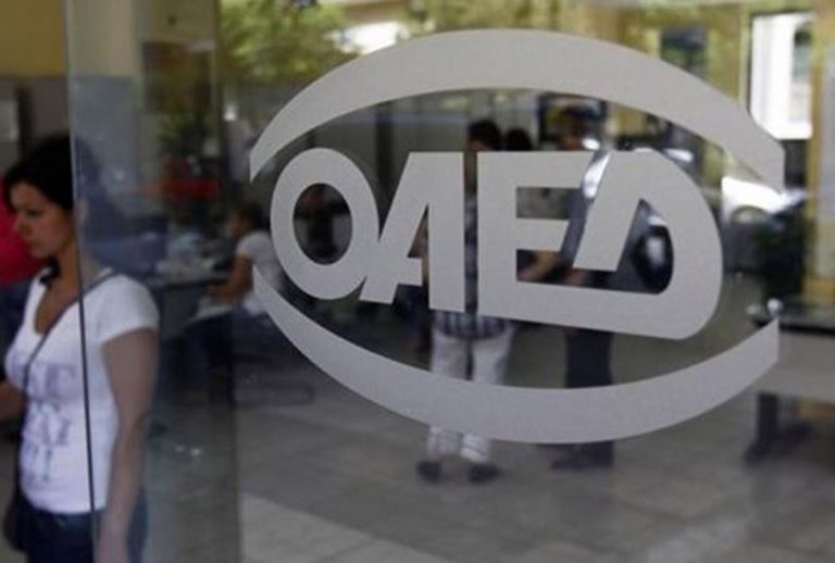 Aπό σήμερα οι αιτήσεις ανέργων 18-29 ετών για το νέο πρόγραμμα επιχειρηματικότητας, με έμφαση στις γυναίκες