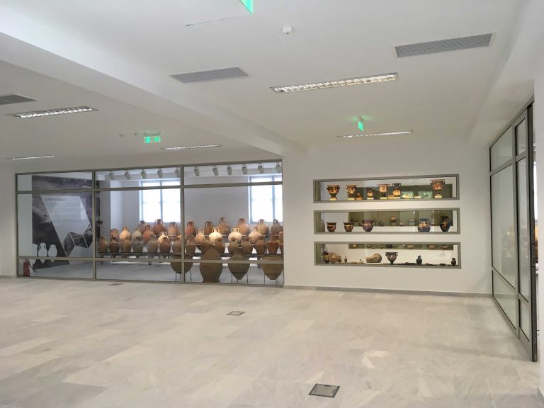 Ερώτηση στη Βουλή από την Ελληνική Λύση για τη πλήρη  λειτουργία της  Μουσειακής Αποθήκης Μακρυγιάλου