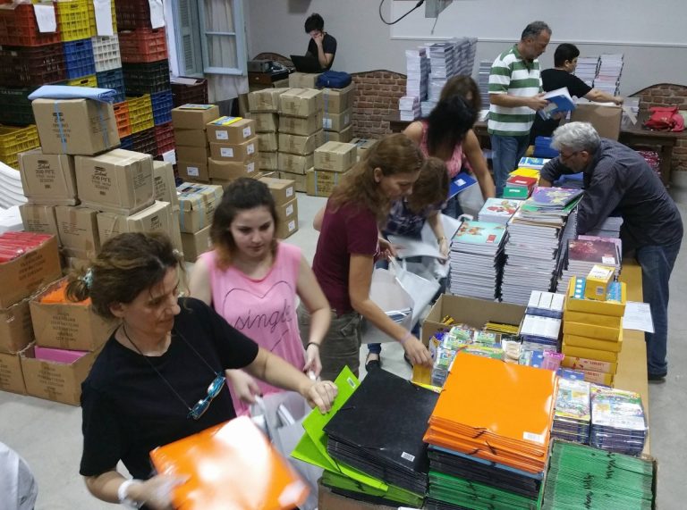 Δωρεάν όλα τα σχολικά είδη σε 1.219 μαθήτριες και μαθητές των πυρόπληκτων περιοχών της Εύβοιας