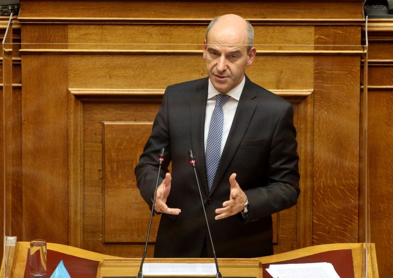Εισηγητής του νομοσχεδίου του Υπουργείου Πολιτισμού και Αθλητισμού για την προστασία των αρχαιοτήτων ο Φ. Μπαραλιάκος- Ψηφίστηκε χθες στην ολομέλεια της Βουλής (video)