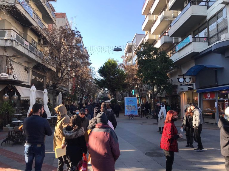 Παράταση των μέτρων για μια βδομάδα  αποφασίστηκε, μετά τη συνεδρίαση της Επιτροπής Εμπειρογνωμόνων - Η ανακοίνωση του υπουργείου Υγείας
