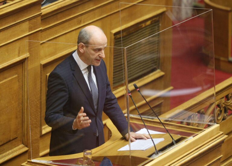 Φ.Μπαραλιάκος : «Κίνηση απόγνωσης η πρόταση μομφής»