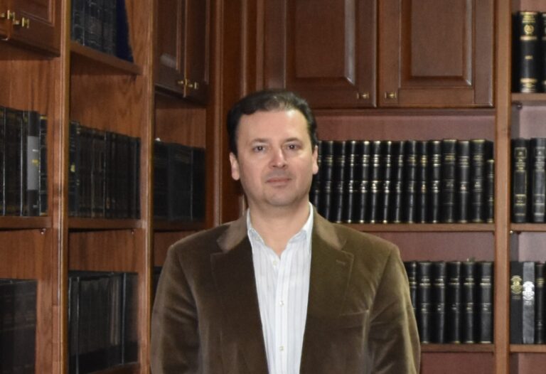 Βασικά ερωτήματα και πιθανές ερμηνείες  για τη ρωσική εισβολή στην Ουκρανία