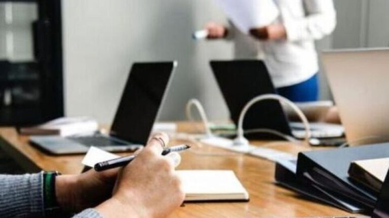 ΟΑΕΔ: 86.000 επιδοτούμενες θέσεις εργασίας για το 2022