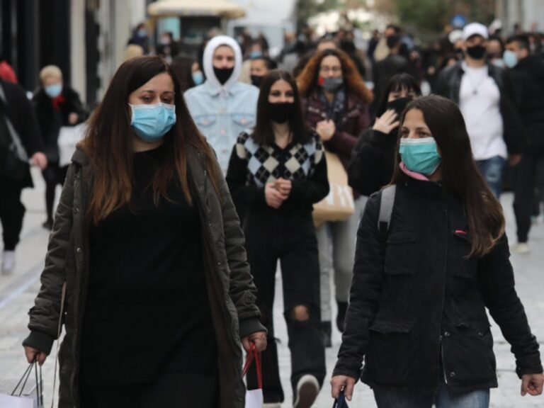 Tέλος οι  μάσκες στους εξωτερικούς χώρους από το Σάββατο - Η ανακοίνωση του Υπουργού  Υγείας