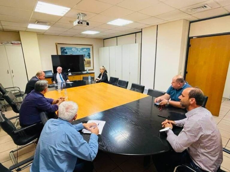 Συνάντηση με τον Πρόεδρο του ΕΛΓΑ για την ακαρπία των ακτινιδίων σε περιοχές της Πιερίας