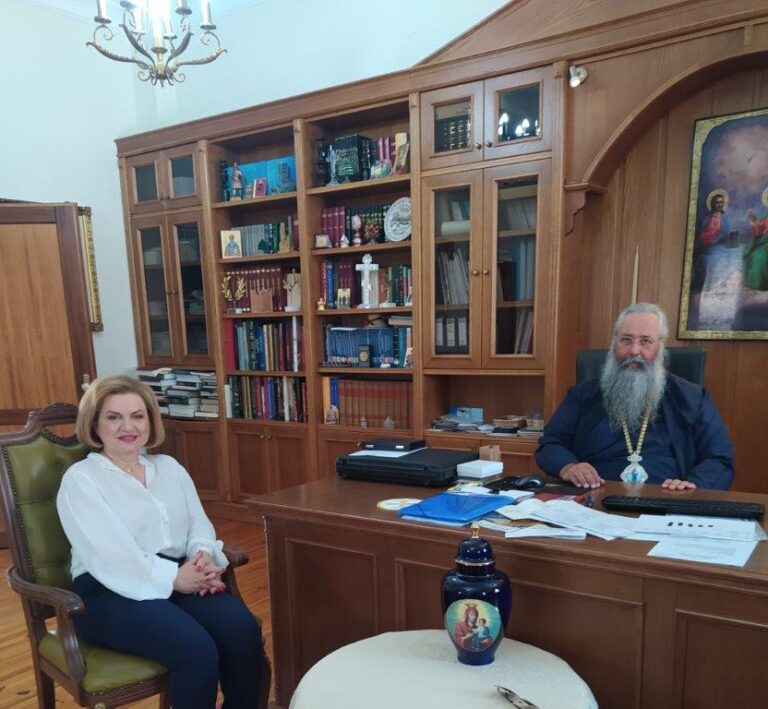 Συνάντηση του Σεβασμιότατου με την Μαρία Μίχου - Τα ζητήματα της Πιερίας και το έργο της μητροπόλεως