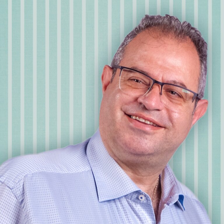 Κώστας Κουτρούπας: «Παιδαριώδεις οι απαντήσεις της κυβέρνησης στην απόπειρα παρακολούθησης του τηλεφώνου του Νίκου Ανδρουλάκη»