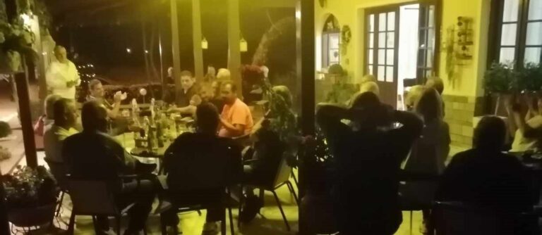 Θερμή υποδοχή κατοίκων στον Πέτρο Κιάφα και στους υπ. συμβούλους του σε επίσκεψη/πέρασμα που έγινε στα Πλατανάκια