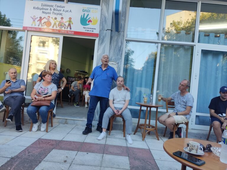 Επίσκεψη προσφοράς μιας αντιπροσωπείας του συνδυασμού ΔΗΜΟΣ ΠΡΟΤΥΠΟ-ΓΙΑΝΝΗΣ ΝΤΟΥΜΟΣ στον Πολυχώρο «Καφέ Κομπολόι»