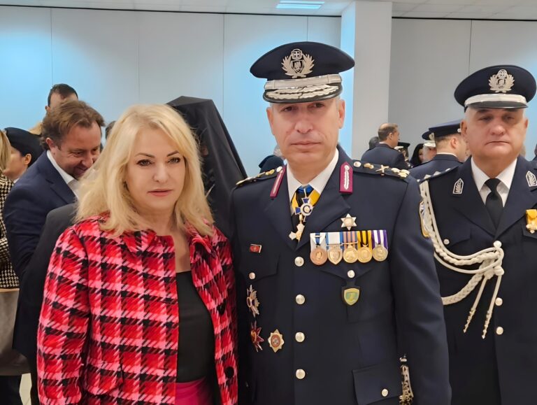  Η Υφυπουργός Ανάπτυξης Άννα Μάνη Παπαδημητρίου στην τελετή παράδοσης-ανάληψης καθηκόντων του Αρχηγού της Ελληνικής Αστυνομίας