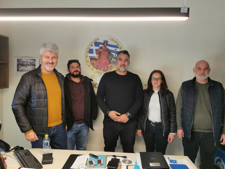 Εθελοντική ομάδα: Πρόταση για τη δημιουργία τράπεζας τροφών για εγκαταλελειμμένα ζώα