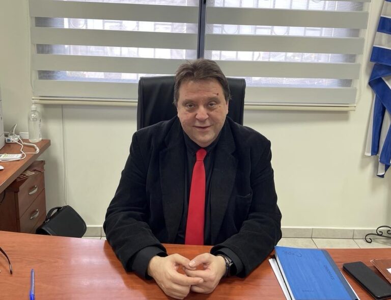 Αποχαιρετιστήρια επιστολή του Διευθυντή Δευτεροβάθμιας Εκπαίδευσης Πιερίας προς τους αφυπηρετούντες συναδέλφους
