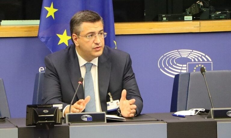 Α. Τζιτζικώστας: «Εξοικονόμηση 1 δισ. ευρώ ετησίως και μείωση της γραφειοκρατίας για τις εμπορευματικές μεταφορές από τον ψηφιακό μετασχηματισμό»