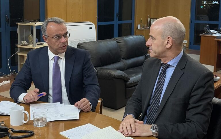 Παραδίδεται το έργο μεταφοράς νερού στο "Καβάκι" Αιγινίου - Συνάντηση του βουλευτή Φ. Μπαραλιάκου με τον Υπ. Υποδομών & Μεταφορών Χρ. Σταϊκούρα
