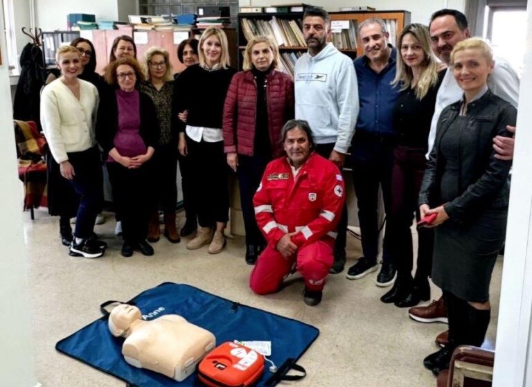 Δωρεά παραχώρηση απινιδωτή και εκπαίδευση, από την «Lifeguard Patrol» στη Διεύθυνση Πρωτοβάθμιας Εκπαίδευσης Πιερίας
