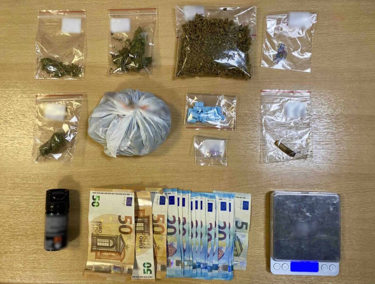 Πιερία: Κατασχέθηκαν ποσότητες κάνναβης, ναρκωτικά δισκία και 1 σπρέι πιπεριού - Συνελήφθη μια γυναίκα