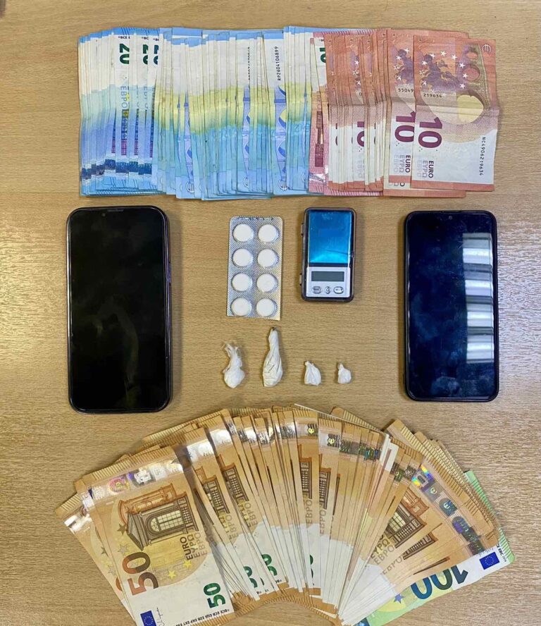 Πιερία: Είχε στο σπίτι του κοκαΐνη, ζυγαριά και μεγάλο χρηματικό ποσό