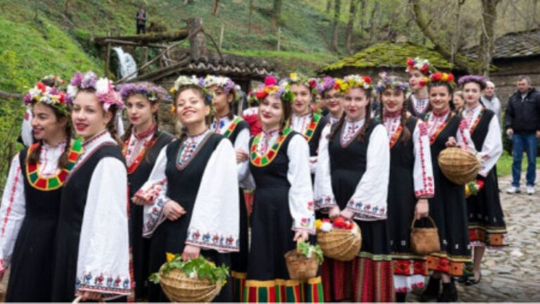 Η Δημοκρατία της Βουλγαρίας είναι η τιμώμενη χώρα του 54ου Φεστιβάλ Ολύμπου - Μουσικοχορευτική παράσταση από την χορευτική ομάδα Rozova Dolina