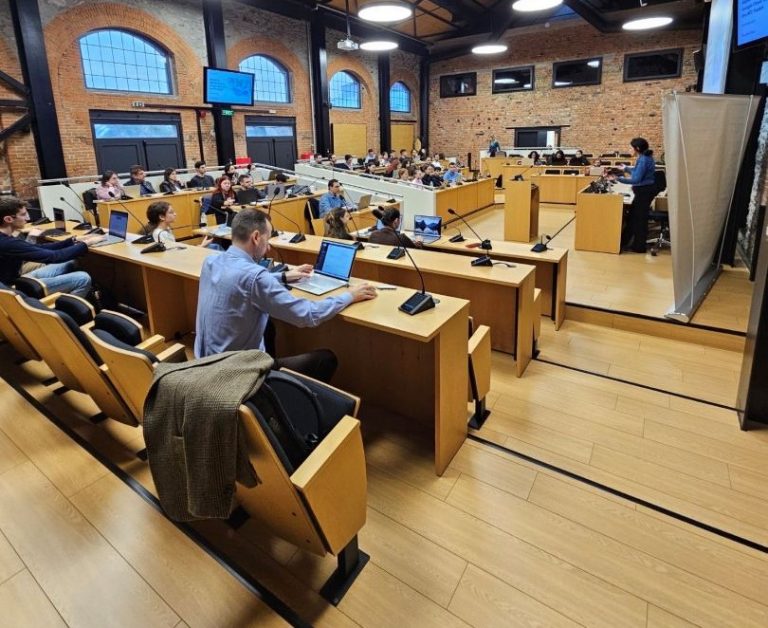 Θεσσαλονίκη: Πάνω από 500 φοιτητές και ερευνητές εκπαιδεύτηκαν σε εργαλεία Τεχνητής Νοημοσύνης